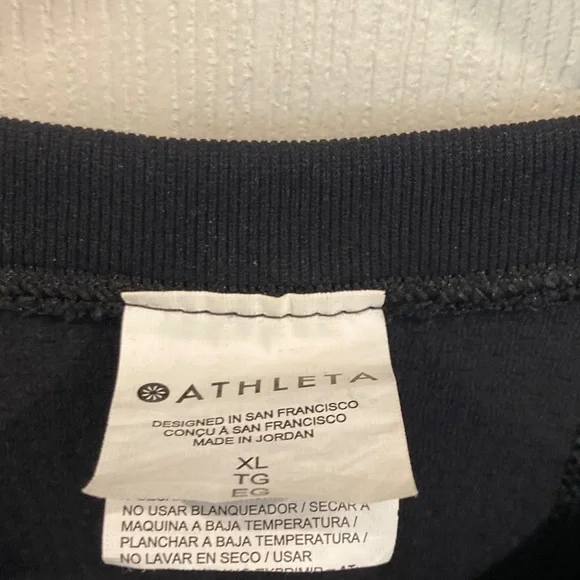 Athleta Momentum Black Sport Shirt with Thumb Holes - Picture 2 of 4